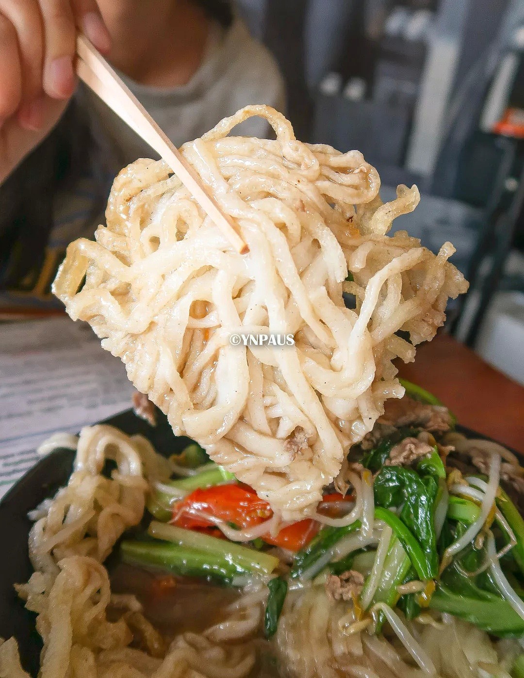 悉尼这家越南餐厅环境简陋，摆盘丑，竟然周一下午2店还在排队！原因就是它家的菜太太太太太好吃了～ - 51