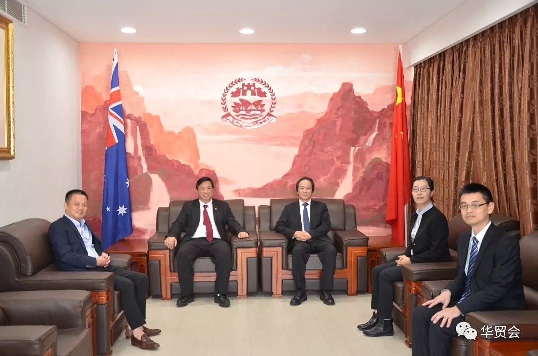 中国国家开发银行福建分行副行长郑书月代表团一行访问华贸会 - 2