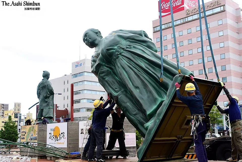 日本遭遇25年来的“最强”台风！超市便利店被抢空，集装箱都被吹倒（组图） - 20