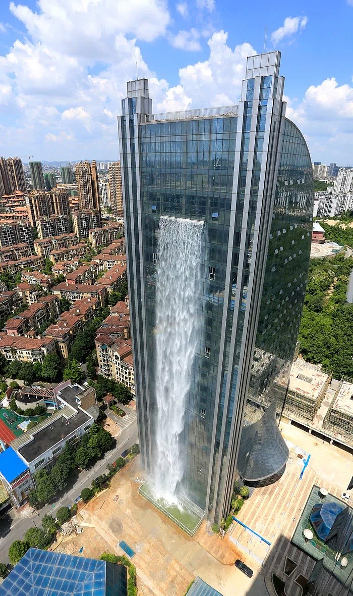 中国又一大楼国外爆火！但2018中国十大丑陋建筑，却丑出新高度：文盲不多了，美盲很可怕！（组图） - 5