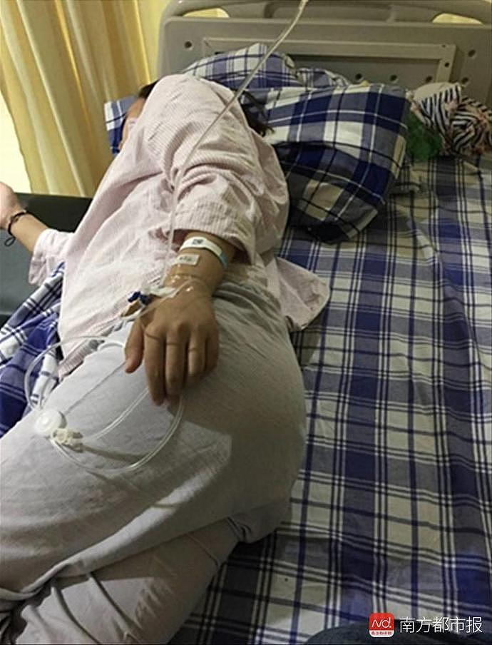 孕妇在医院的照片（图片来源：微博）