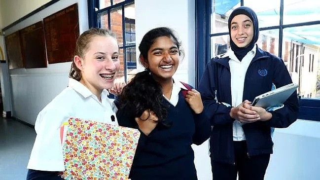新数据：移民子女比澳洲本土学生学习动力更大、目标更高！女孩比男孩更出色、更上进！ - 3