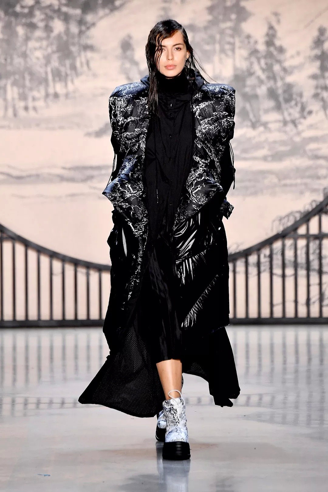 纽约时装周上，这个42年的中国品牌惊艳到了世人（组图） - 16