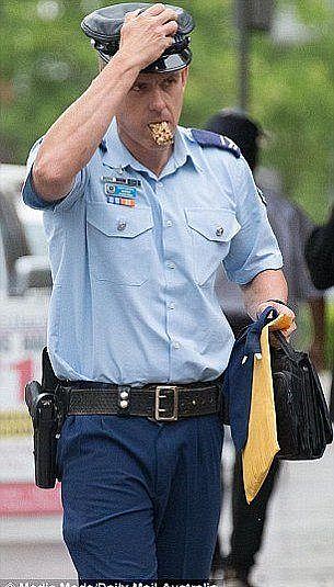 敢和黑帮正面刚！悉尼警察小哥成网红！代号“猛禽13”，吸引一票粉丝（视频/组图） - 2