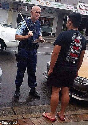 敢和黑帮正面刚！悉尼警察小哥成网红！代号“猛禽13”，吸引一票粉丝（视频/组图） - 4