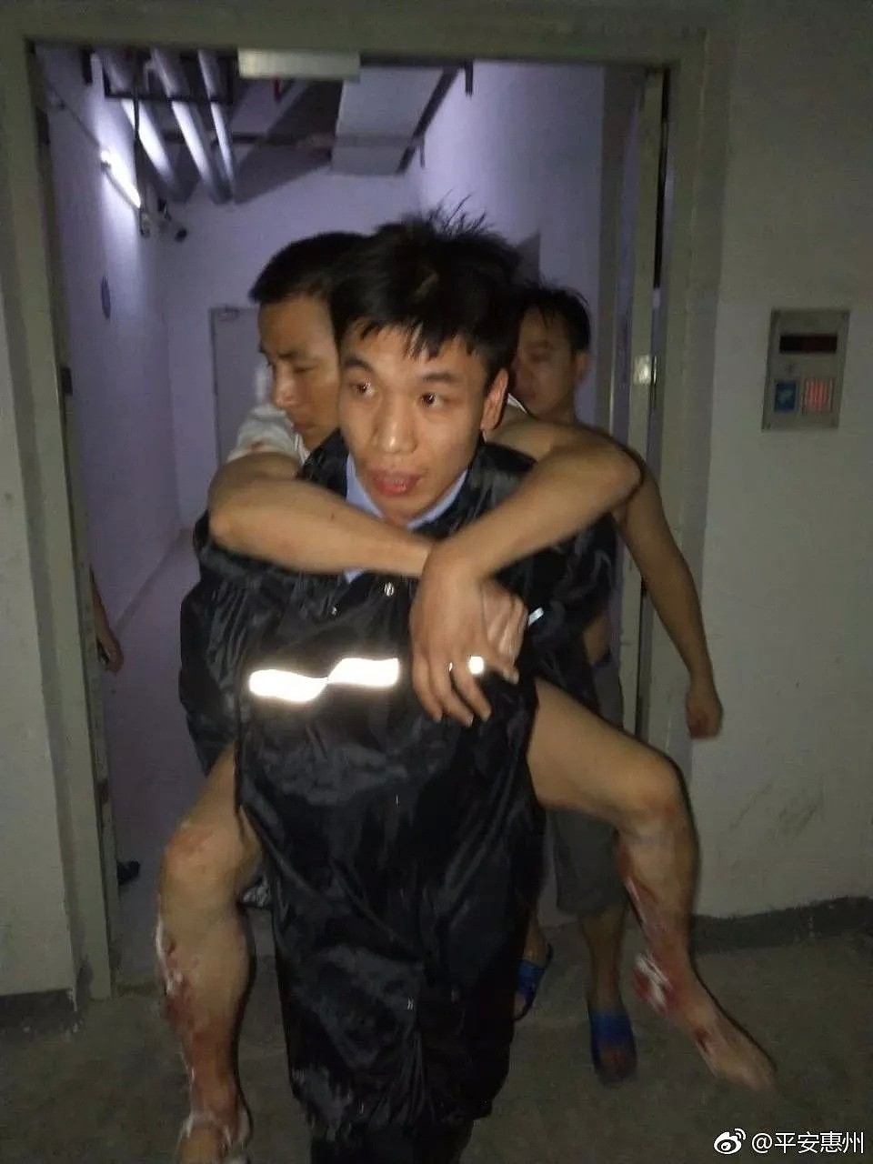 “山竹”已致广东4人死亡、江水倒灌，香港超200人受伤！现进入广西…（组图） - 43
