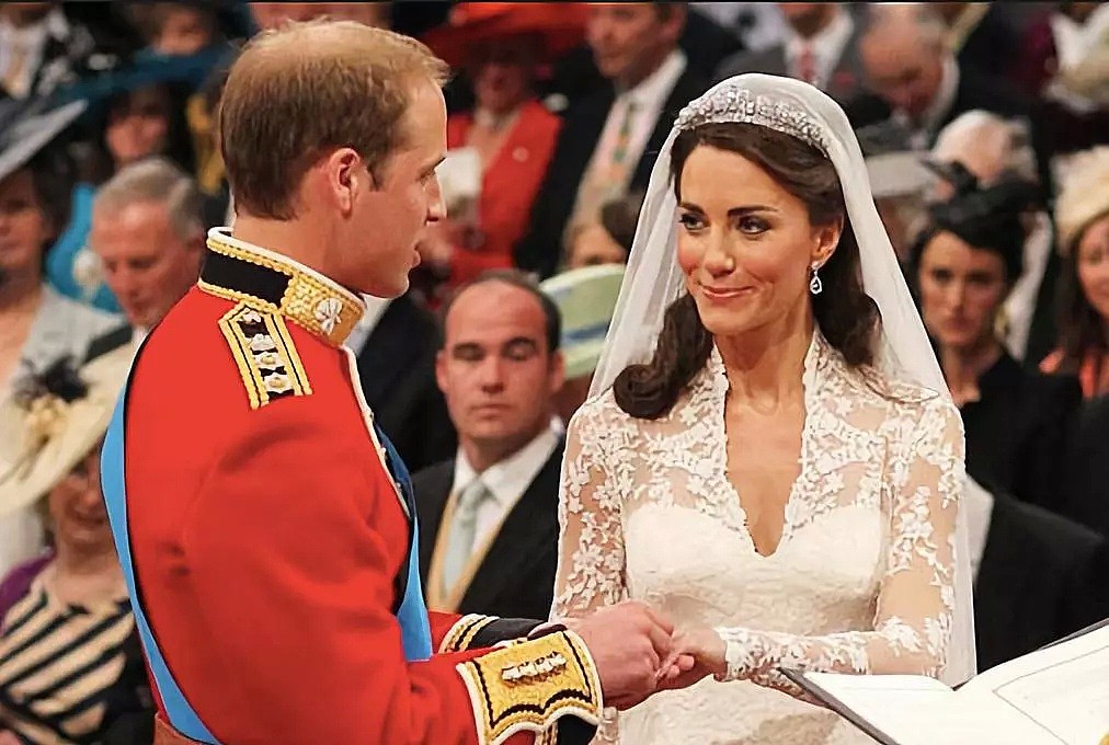 BBC拒直播王室大婚，原因简单粗暴，女王次子多次求情没用（组图） - 4