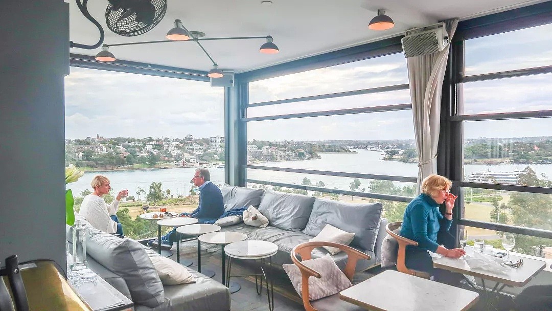玻璃落地窗，海景露台，对着海港大桥吃Brunch || 赞爆了！悉尼这家餐厅拥有顶级豪宅view～ - 31