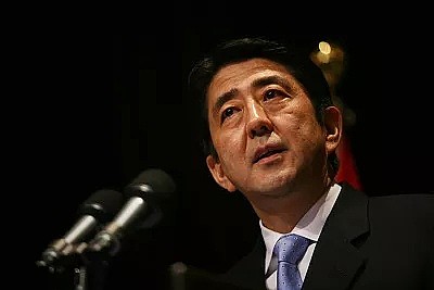 安倍再获三年任期，将成日本史上最长在位首相，如何炼成的？ - 1