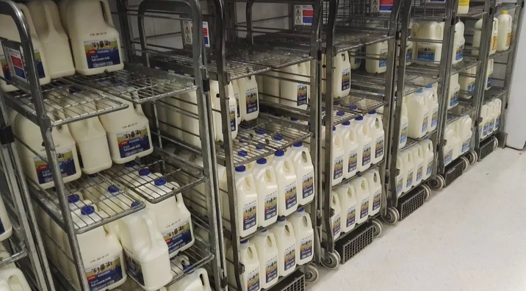澳洲两大超市牛奶涨价，旨在帮助遭受旱灾的奶农度过难关 - 2