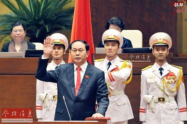资料图：陈大光在任职宣誓。