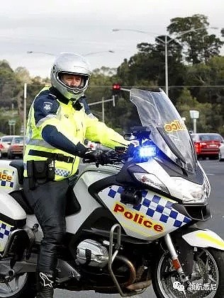 开车别玩手机了！澳洲警方使出“必杀技”！10个月就罚了$1100万！（组图） - 6