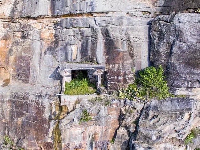 悉尼港惊现神秘隧道！入口竟在峭壁中间，距崖顶几百米！或为二战遗迹（组图） - 3