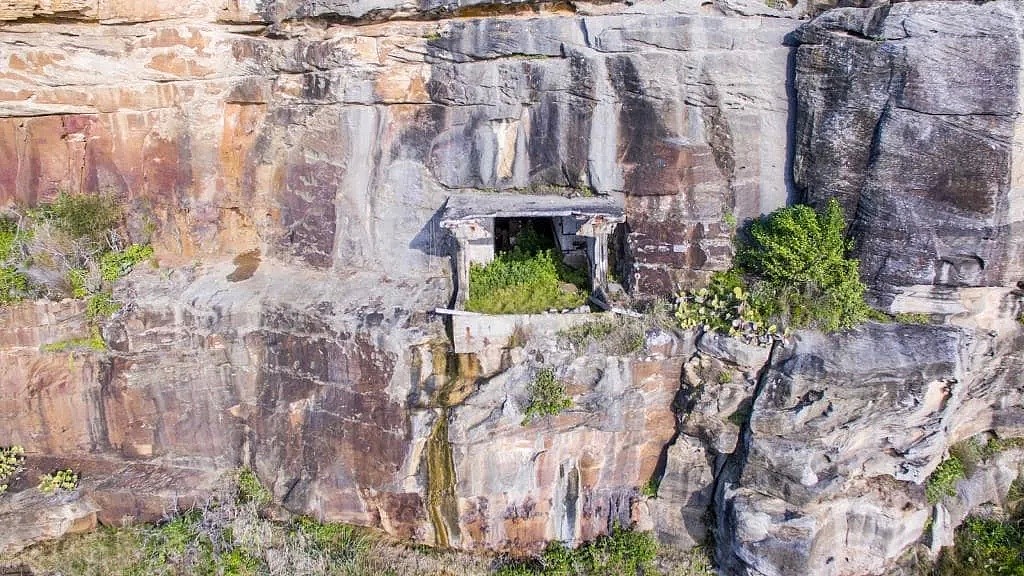 悉尼港惊现神秘隧道！入口竟在峭壁中间，距崖顶几百米！或为二战遗迹（组图） - 9