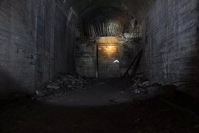 悉尼港惊现神秘隧道！入口竟在峭壁中间，距崖顶几百米！或为二战遗迹（组图） - 19