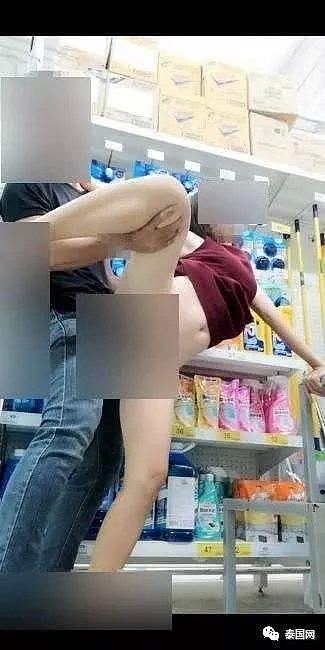 泰国惊现超大“优衣库”事件，男女在商场当众性交，不雅照疯传！（组图） - 2