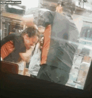 不忍直视！加拿大男子在咖啡厅内做出毫无节操的动作（视频/组图） - 13