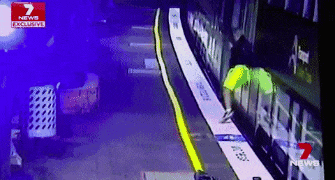 悉尼火车撞死人！事主被夹站台与火车缝隙间，华人目击者讲述亲历（视频/组图） - 24