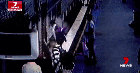 悉尼火车撞死人！事主被夹站台与火车缝隙间，华人目击者讲述亲历（视频/组图） - 46