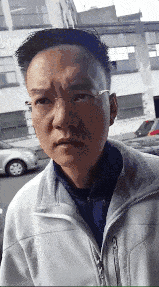 华人男子街头乱丢烟蒂，被人劝阻后爆粗三字经！50万网友怒喷：“不要脸！”（视频/组图） - 17
