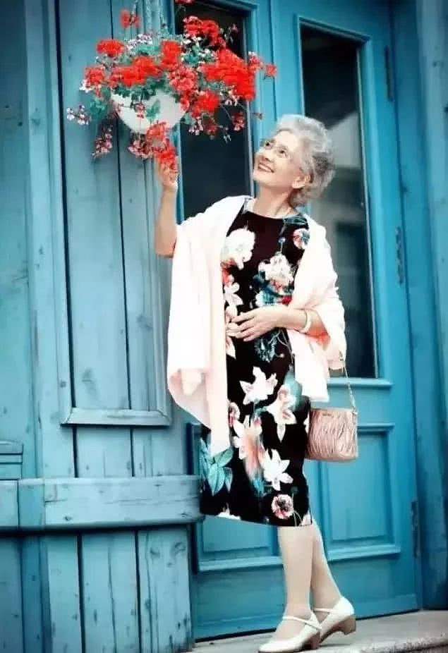 70岁中国旗袍奶奶，夺得选美冠军，惊艳纽约时装周！（组图） - 20