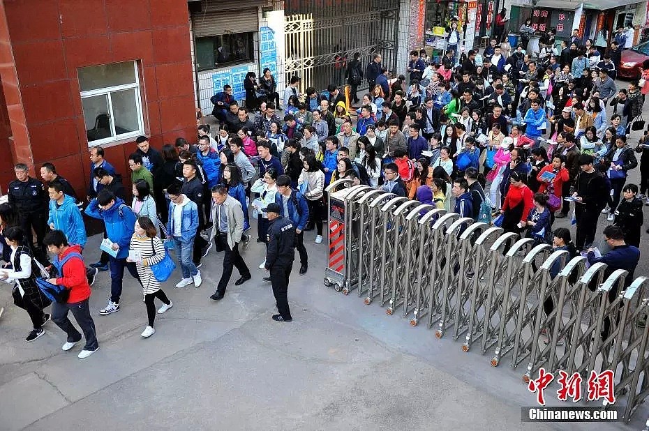中国考生公务员考试总成绩第一却没被录取，网友：第二名到底合适在哪？（组图） - 6