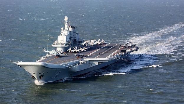 中国首艘航母辽宁舰2017年就曾绕台航行