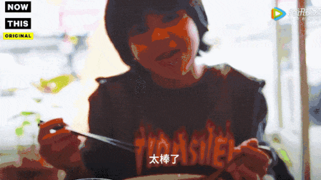 14岁华裔少年帅爆INS，凭着一碗拉面登上主厨宝座，还萌化了整个美国（视频/组图） - 17