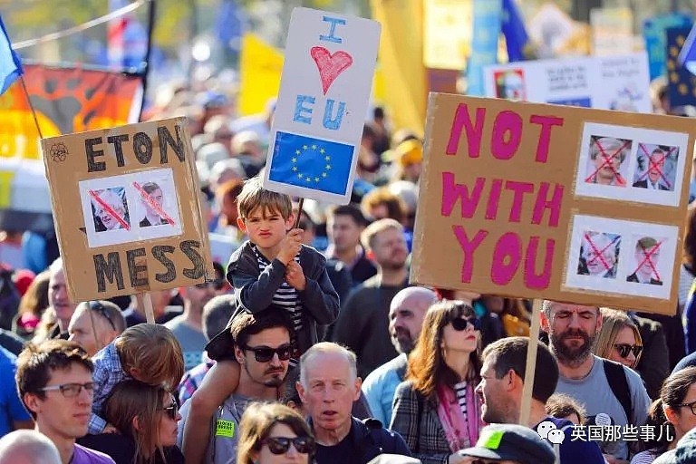67万英国民众走上伦敦街头抗议脱欧，“我要留在欧盟，给我第二次公投机会！（组图） - 8