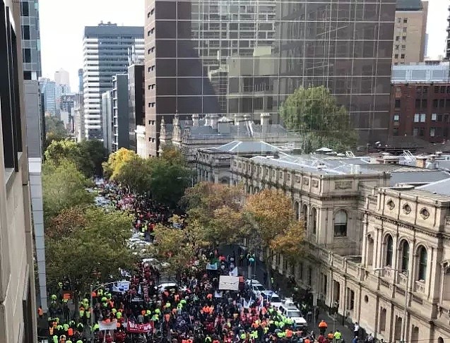 注意！墨尔本CBD已瘫痪！悉尼也不能幸免！料20万人涌上街头大游行，只为跟政府谈这个条件！（组图） - 43