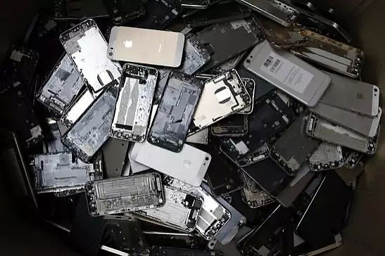 法院判了！苹果三星真的在调慢你的手机！逼你换新设备！已经重罚千万欧元！（组图） - 3