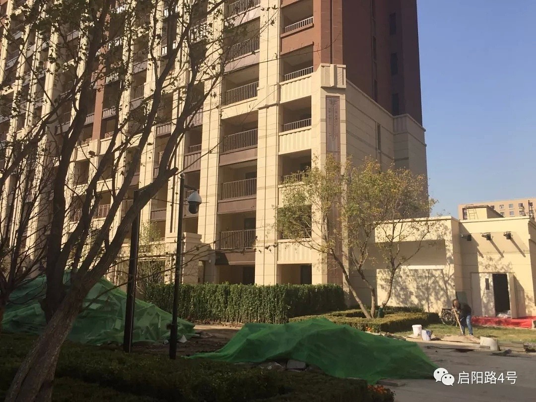 北京西二环豪宅陷入“退房潮” 销售人员拒绝参观（组图） - 3