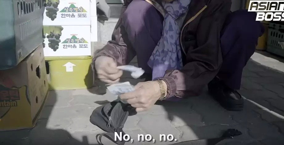 韩国老人有多穷？他们拍了一个捡纸皮的韩国老奶奶的视频，震惊无数网友（组图） - 24