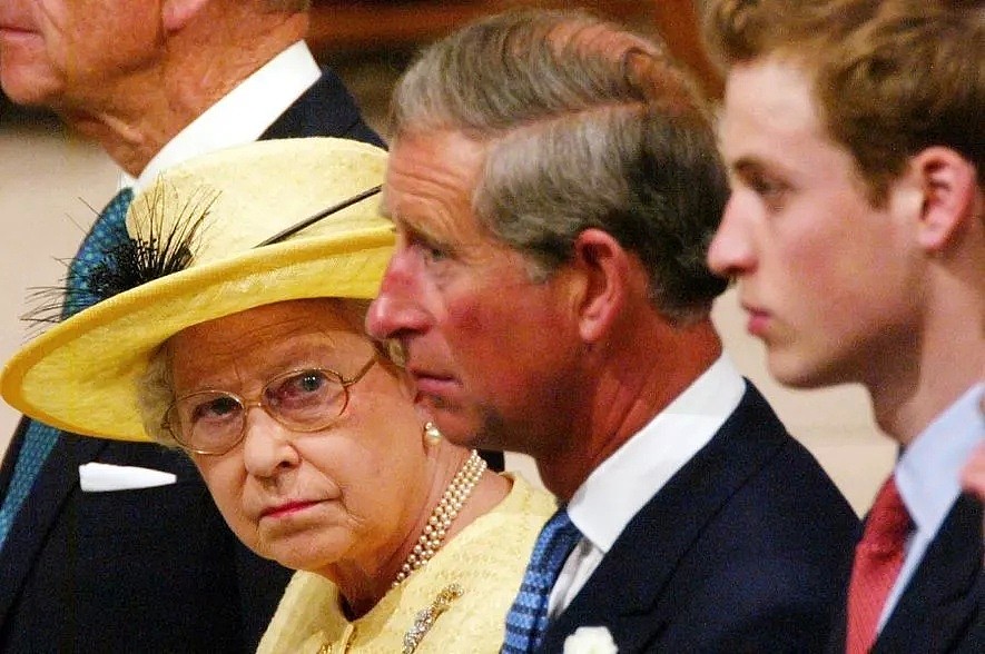 女王马上要退位给查尔斯了？？英国媒体这波消息惊到无数人！（组图） - 3