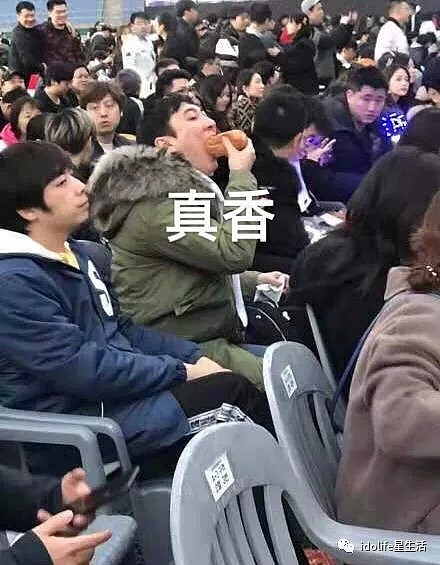 王思聪这辈子最后悔的事，可能就是当着5万人的面吃热狗了吧？（组图） - 14