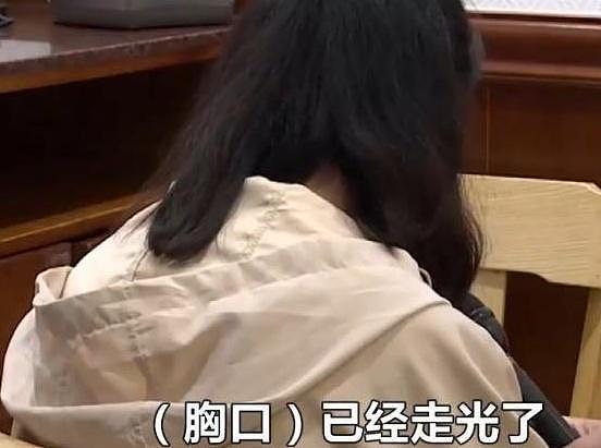 17岁女服务员被客人侵犯，上菜竟遭对方摁倒，女子：衣领都扯开了（组图） - 2