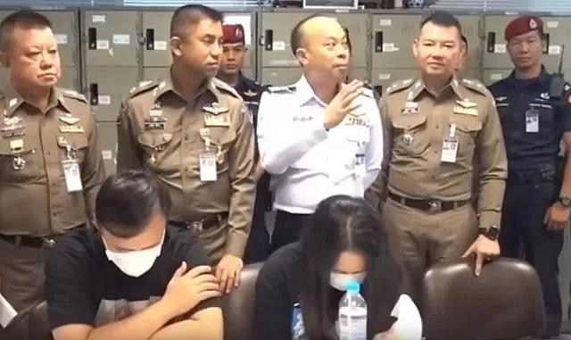 丢脸！中国妹子在机场偷行李箱被捕！专挑贵的，还偷中国游客！（视频/组图） - 3