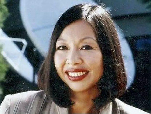 她是菜店老板的女儿，意外成为澳洲电视第一张华人面孔！驻华传奇女记者（组图） - 4