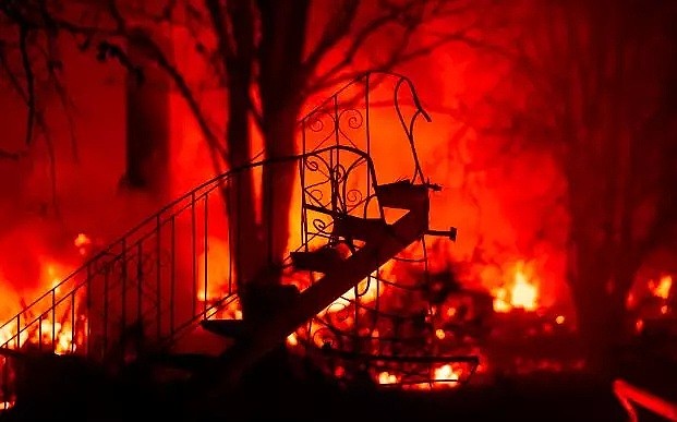 卡戴珊家被烧，可儿前夫被迫撤离！加州大火已造成，25人死亡110人失踪！留学生全部安全撤离！（组图） - 15