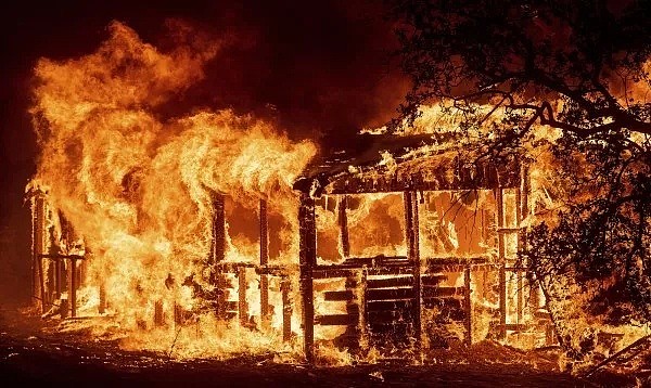 卡戴珊家被烧，可儿前夫被迫撤离！加州大火已造成，25人死亡110人失踪！留学生全部安全撤离！（组图） - 53