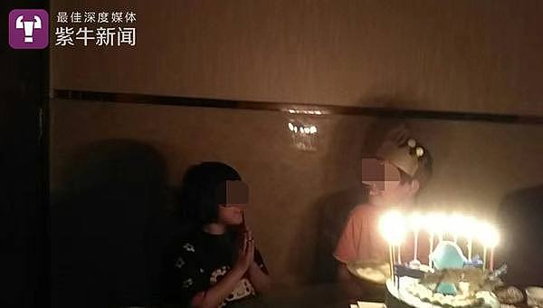 男孩被石柱灯砸中身亡 怪灯柱还是怪孩子？（组图） - 1