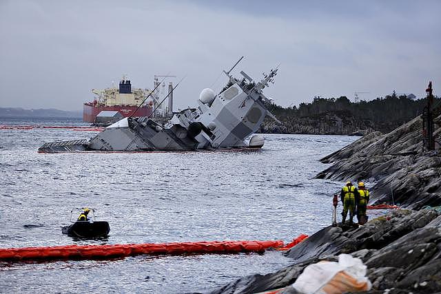 挪威护卫舰与油轮相撞最新进展：军舰最终基本沉没