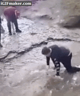 加拿大少年惨遭霸凌 刺骨寒冬 被逼趴在泥水里当人肉踏板 视频疯传（组图/视频） - 5