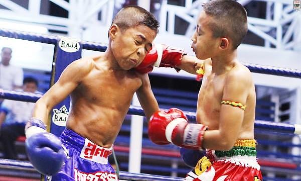 五拳被打死，泰国13岁拳手不治身亡 出道至今打了170场