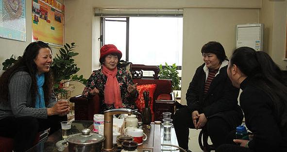 中国最励志女富婆：72岁从扫地开始，今86岁做到身价上亿（组图） - 4