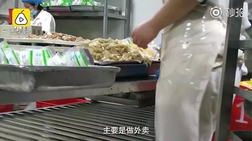 放了一年的排骨，用脚搅拌的酱料，他们给孕妇吃这样的“厕所外卖”（组图） - 15