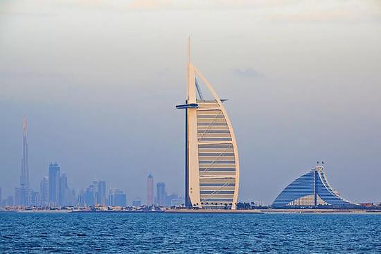 迪拜帆船酒店（图源：视觉中国）