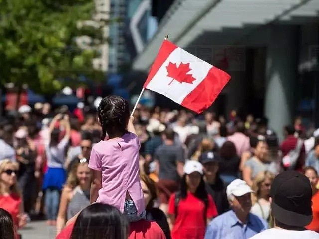 加拿大或取消十年签证？50%发给了中国人，该签证已沦为＂工具＂...（组图） - 12