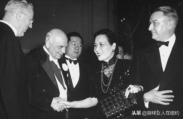 相比邓文迪，这3位华裔女子才是美国上流社会的交际女王！