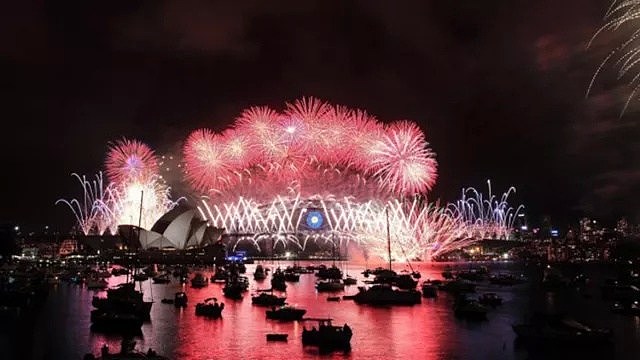十亿人围观悉尼，十万朵烟花绚烂绽放！悉尼跨年烟火秀最全攻略在此！（组图） - 29